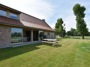 Beautiful Holiday Home in Diksmuide with Terrace Garden